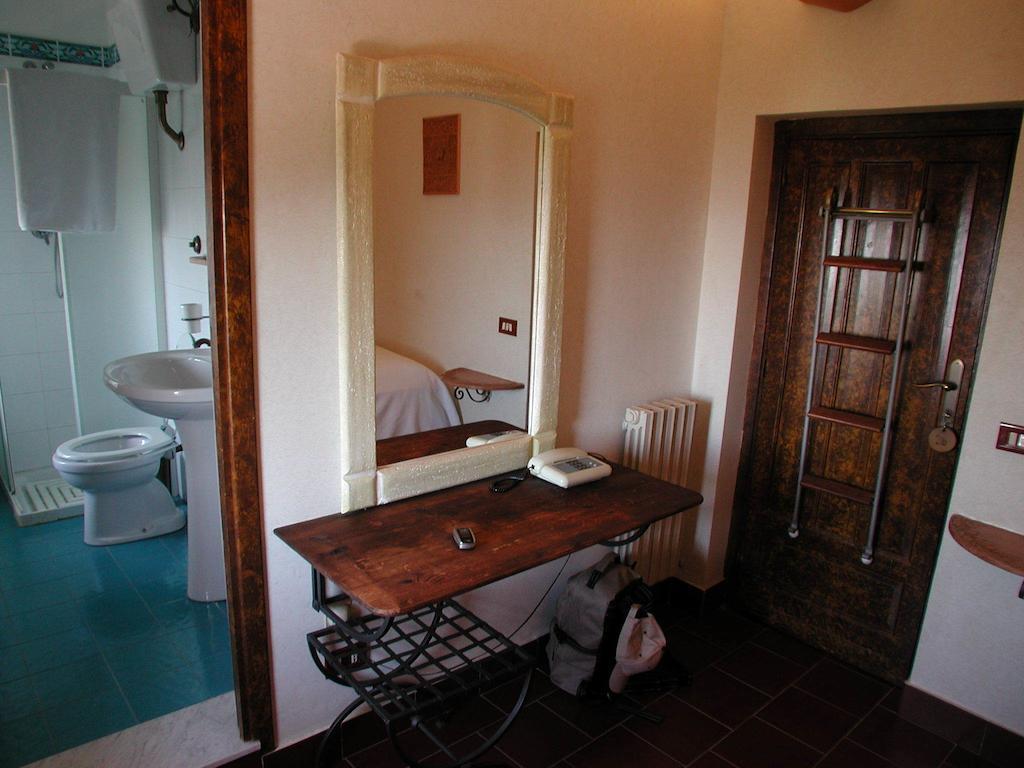 Eremo Hotel Casa Del Sorriso Erice Esterno foto