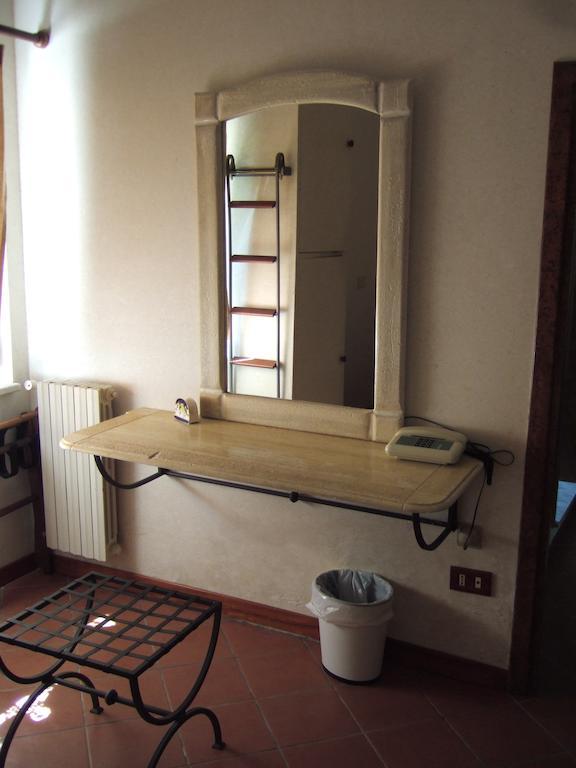 Eremo Hotel Casa Del Sorriso Erice Camera foto